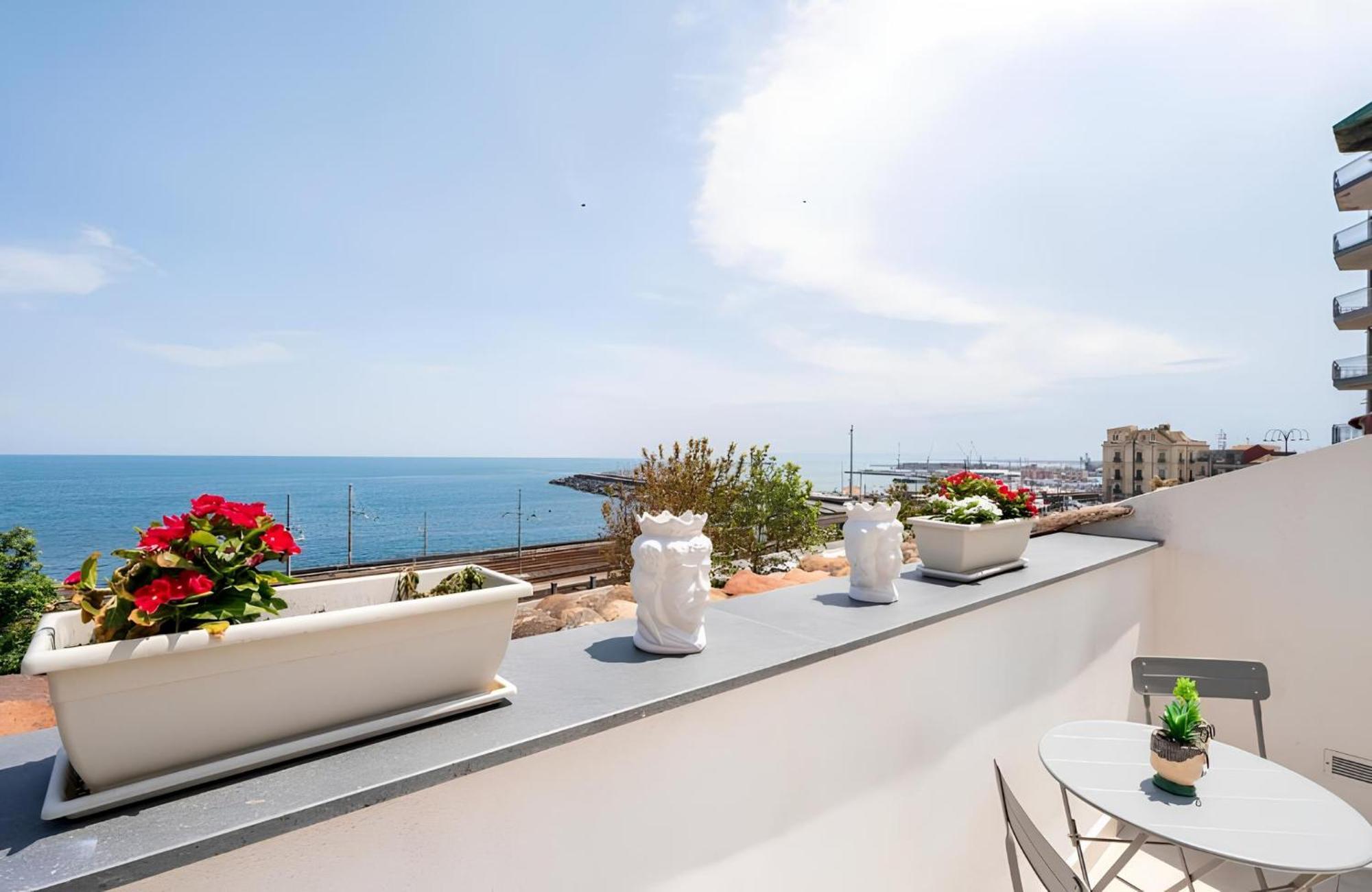 Mare Damuri Con Terrazza Vista Mare Apartment Катания Екстериор снимка